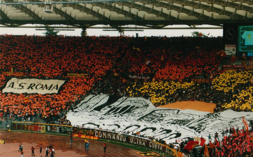 as_roma_tifo.jpg