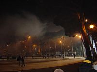 Prima della
                  partita, quaranta minuti di scontri tra ultras e forze
                  dell'ordine