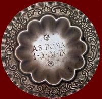 Posacenere in
                  argento donato dall'AS Roma agli abbonati, 1931